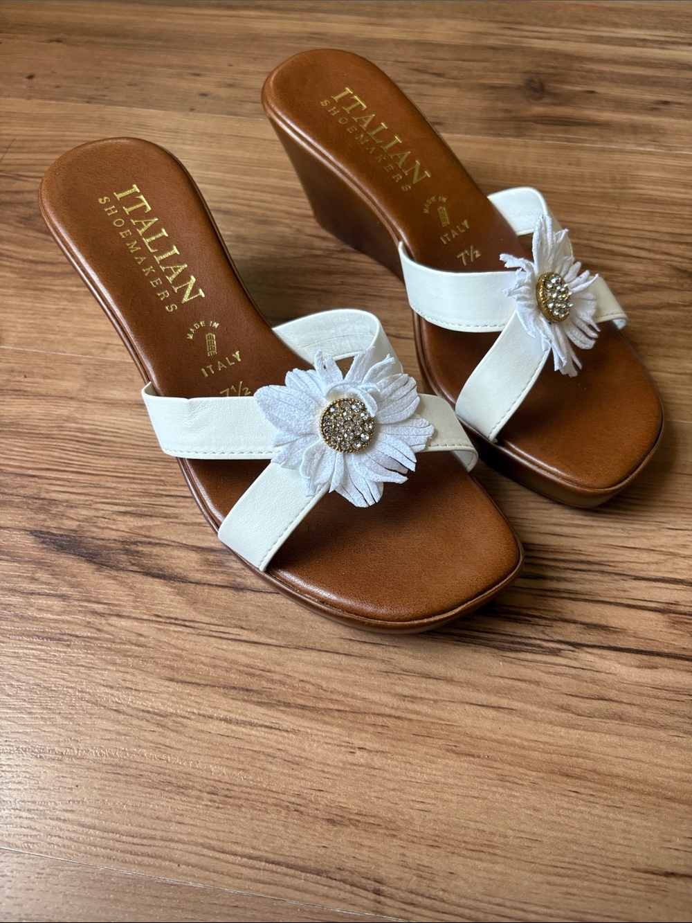 Italian Shoemakers White Floral Embellished wedges